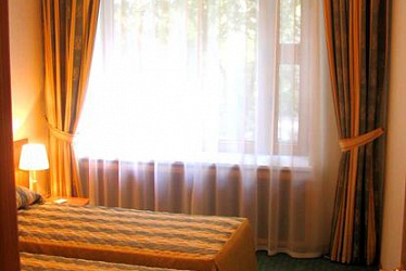 �����- ����� 19